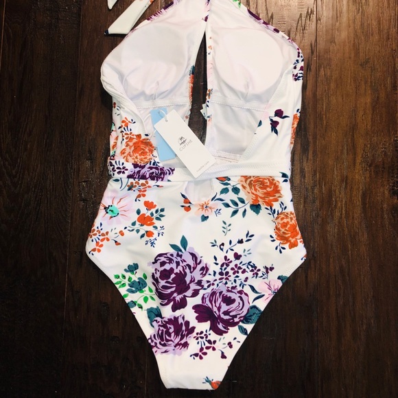 LAST ONE SZ SMALL!!! NWT ROSE GARDEN WRAP - Picture 5 of 6